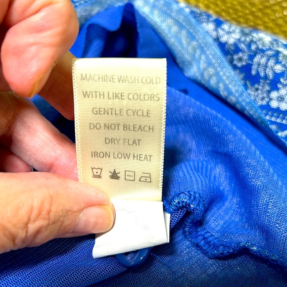 Woman’s short sleeve blue blouse Max Studio 1x - Picture 5 of 6